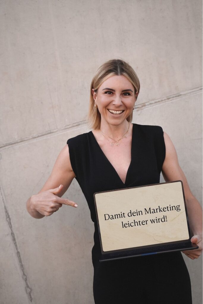 Im Content Marketing Club bekommst du Unterstützung, Struktur und den Blick von außen, den du dir schon lange wünschst. Schluss mit planlosem Posten und Dauerfrust – hier entsteht Content, der wirkt. In deinem Tempo. Mit Klarheit. Und mit einer, die dich wirklich versteht. 💛